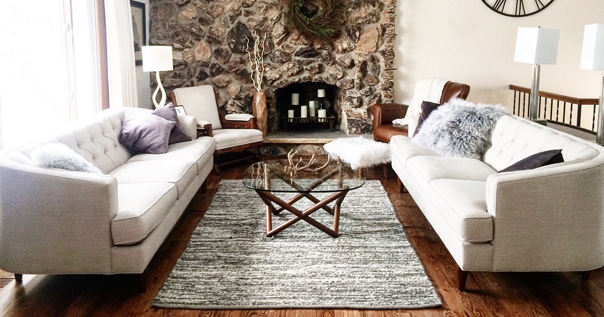 4 Easy Tips To Make Your Living Room Ready For Entertaining